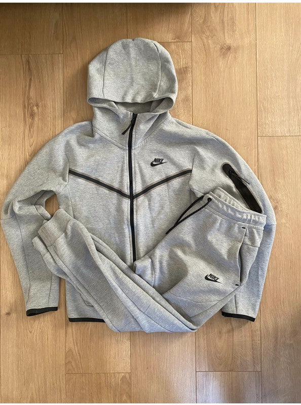 Nike Tech Fleece