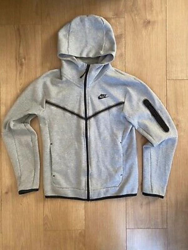 Nike Tech Fleece