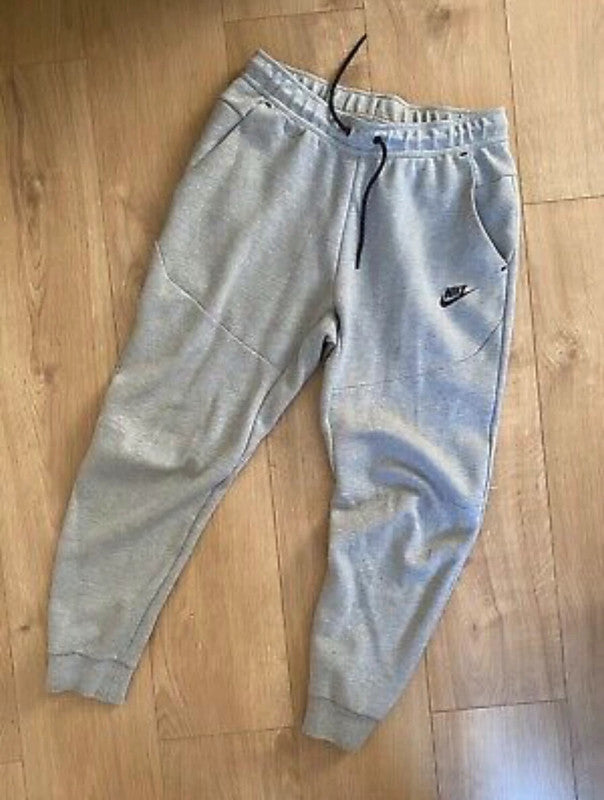 Nike Tech Fleece