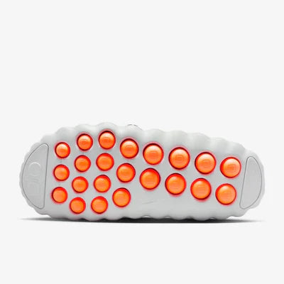 Nike Mind 001
