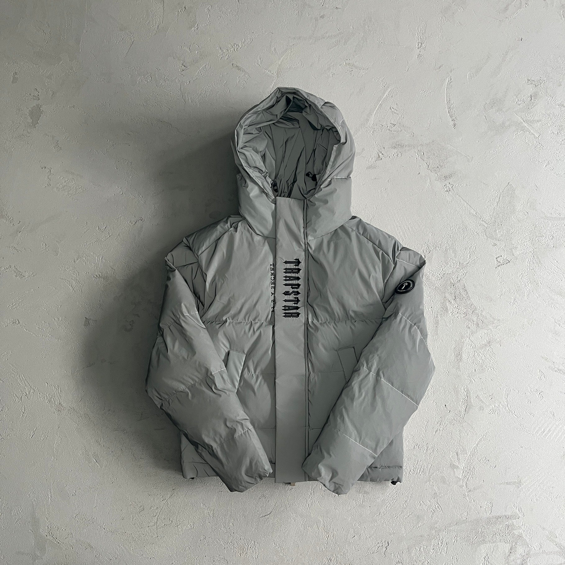 Trapstar Jacket  hooded puffer-reflective