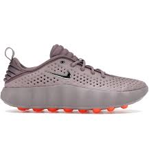 NIKE Mind 002