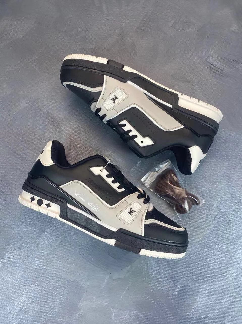 Louis  Vuitton Trainer