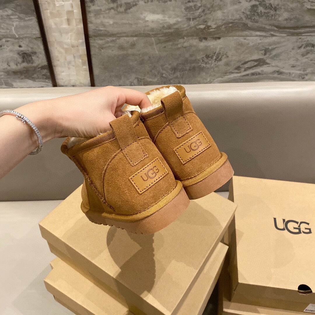 UGG