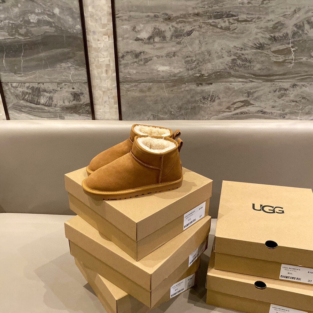 UGG
