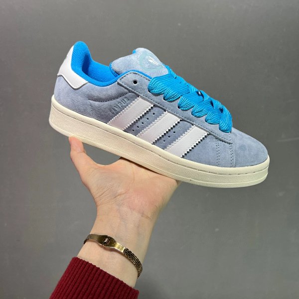 Campus Light Blue